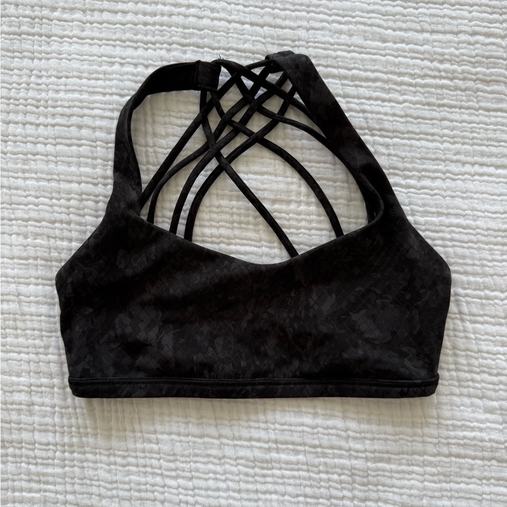 Black Strappy Women's Lululemon Free To Be Bra